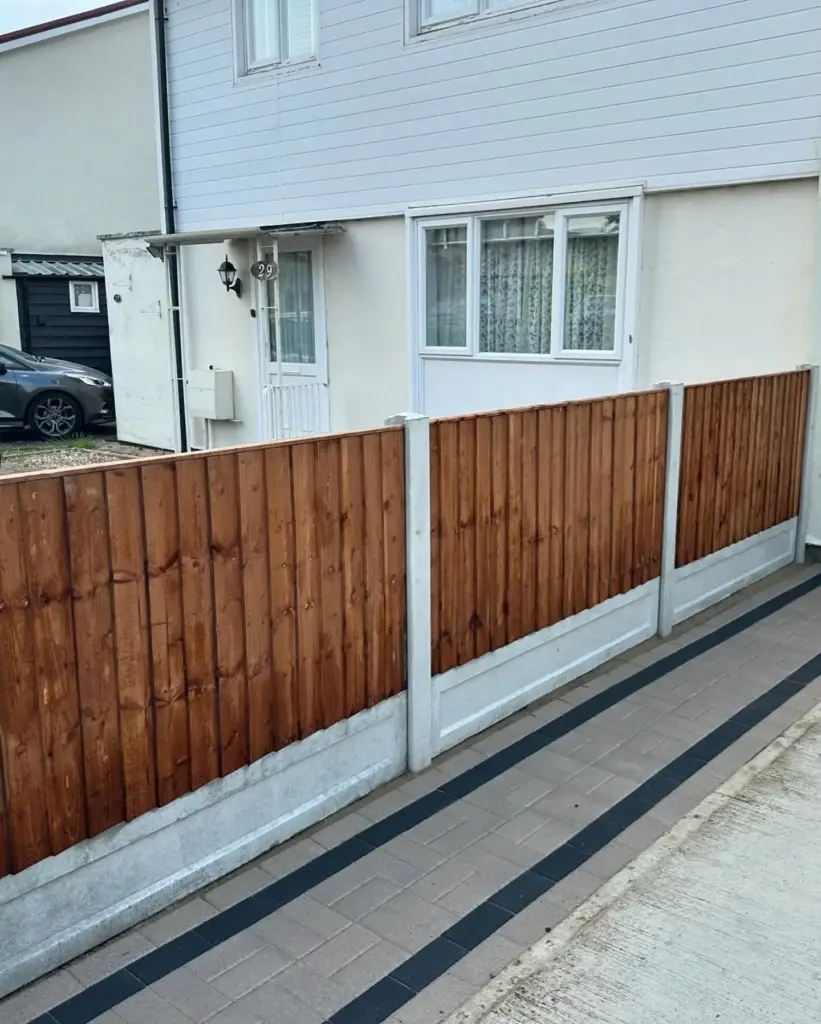 Composite fencing,Composite fencing in Thurrock