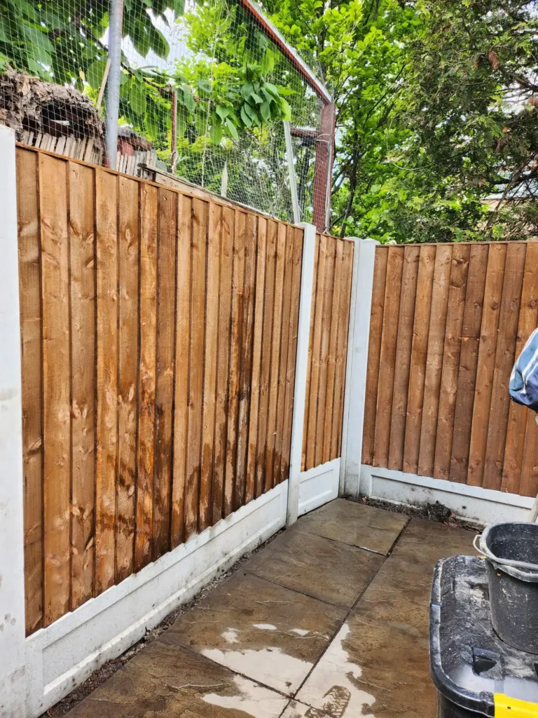 Composite fencing,Composite fencing in Thurrock