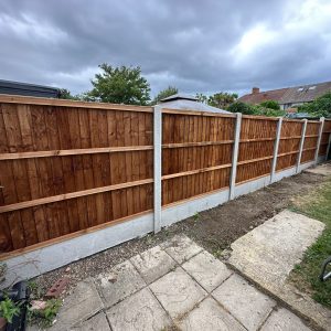 fencing contractors in Essex