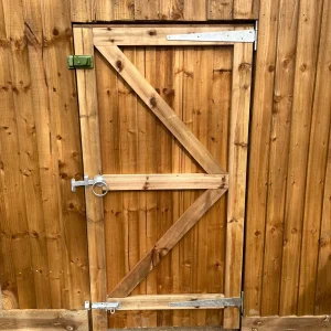 Fencing Contractors new-wooden-fencing-gates-essex